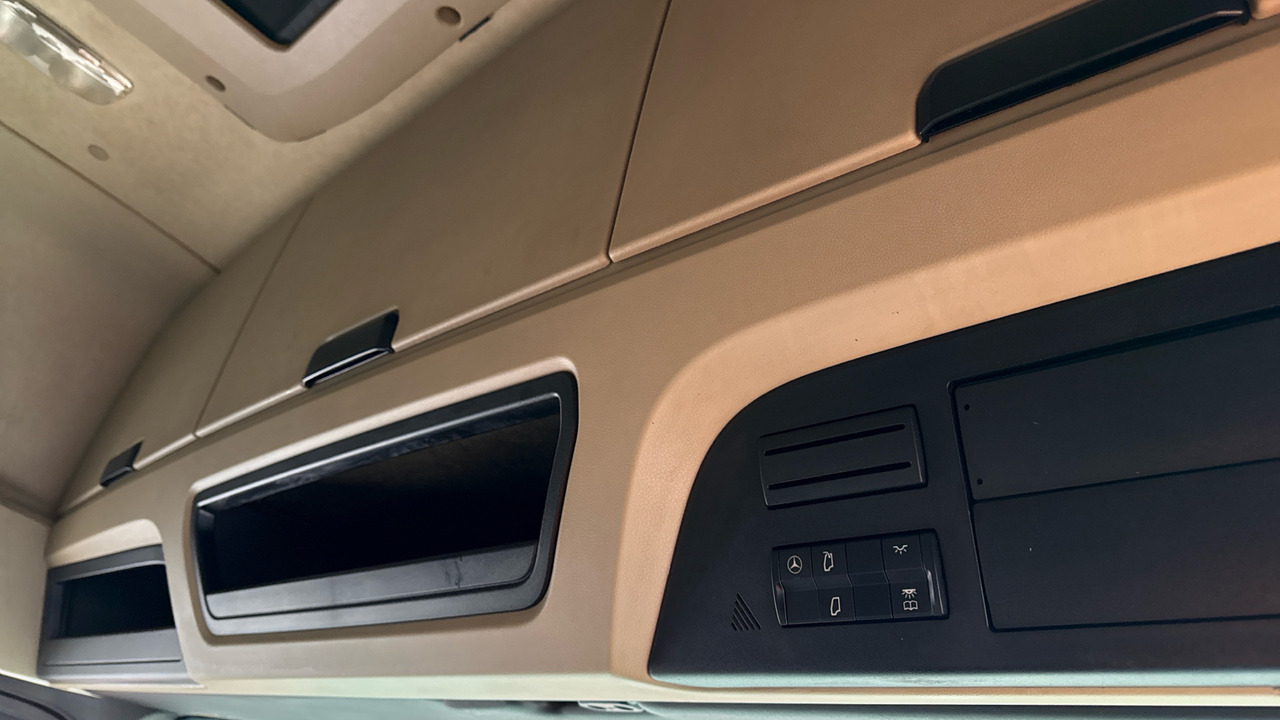 Cabeza tractora MERCEDES-BENZ ACTROS 1845: foto 15 Cabeza tractora MERCEDES-BENZ ACTROS 1845: foto 15