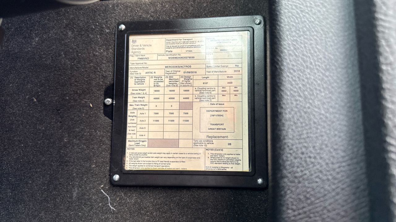 Cabeza tractora MERCEDES-BENZ ACTROS 1845: foto 11 Cabeza tractora MERCEDES-BENZ ACTROS 1845: foto 11