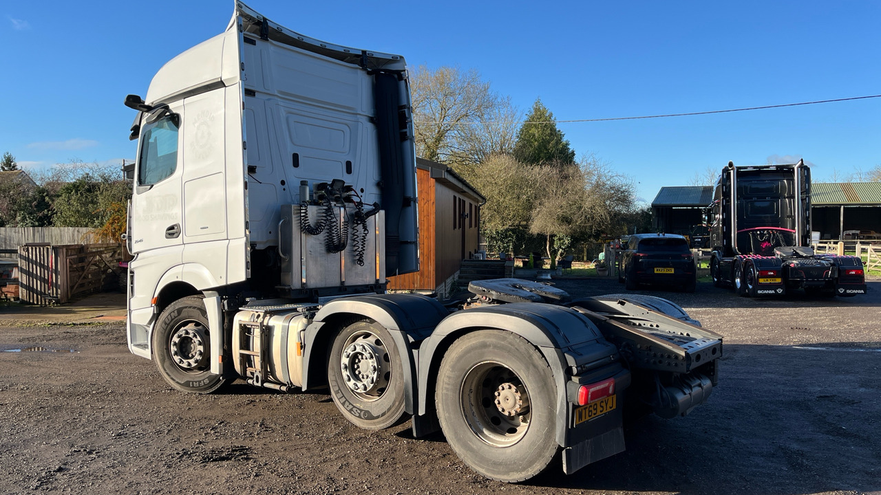 Mercedes-Benz Actros 2545 - Cabeza tractora: foto 3 Mercedes-Benz Actros 2545 - Cabeza tractora: foto 3