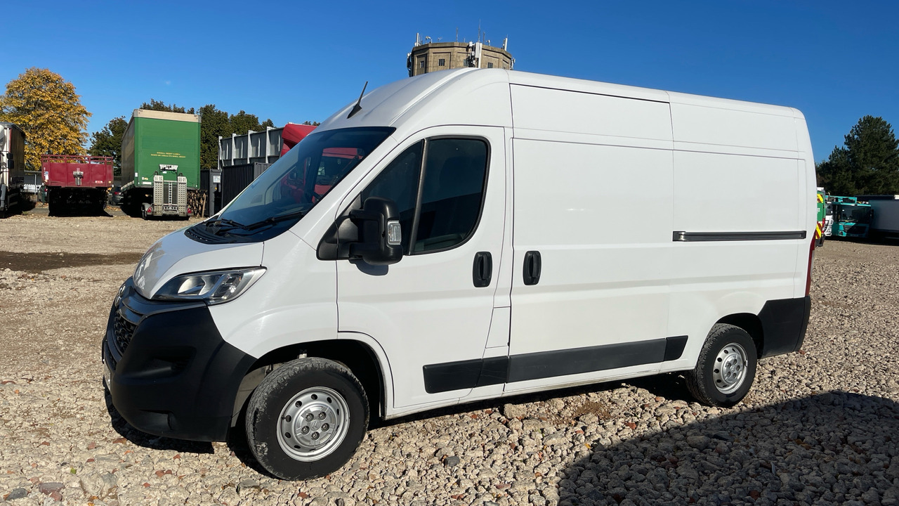 Citroen Relay 35 2.2 BLUE HDI 140PS - Furgón: foto 2 Citroen Relay 35 2.2 BLUE HDI 140PS - Furgón: foto 2