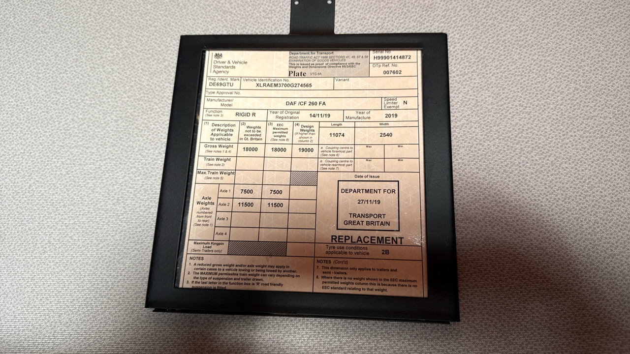 Camión caja cerrada DAF CF 260: foto 11 Camión caja cerrada DAF CF 260: foto 11