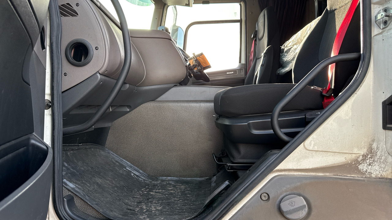 Camión caja cerrada DAF CF 260: foto 20 Camión caja cerrada DAF CF 260: foto 20