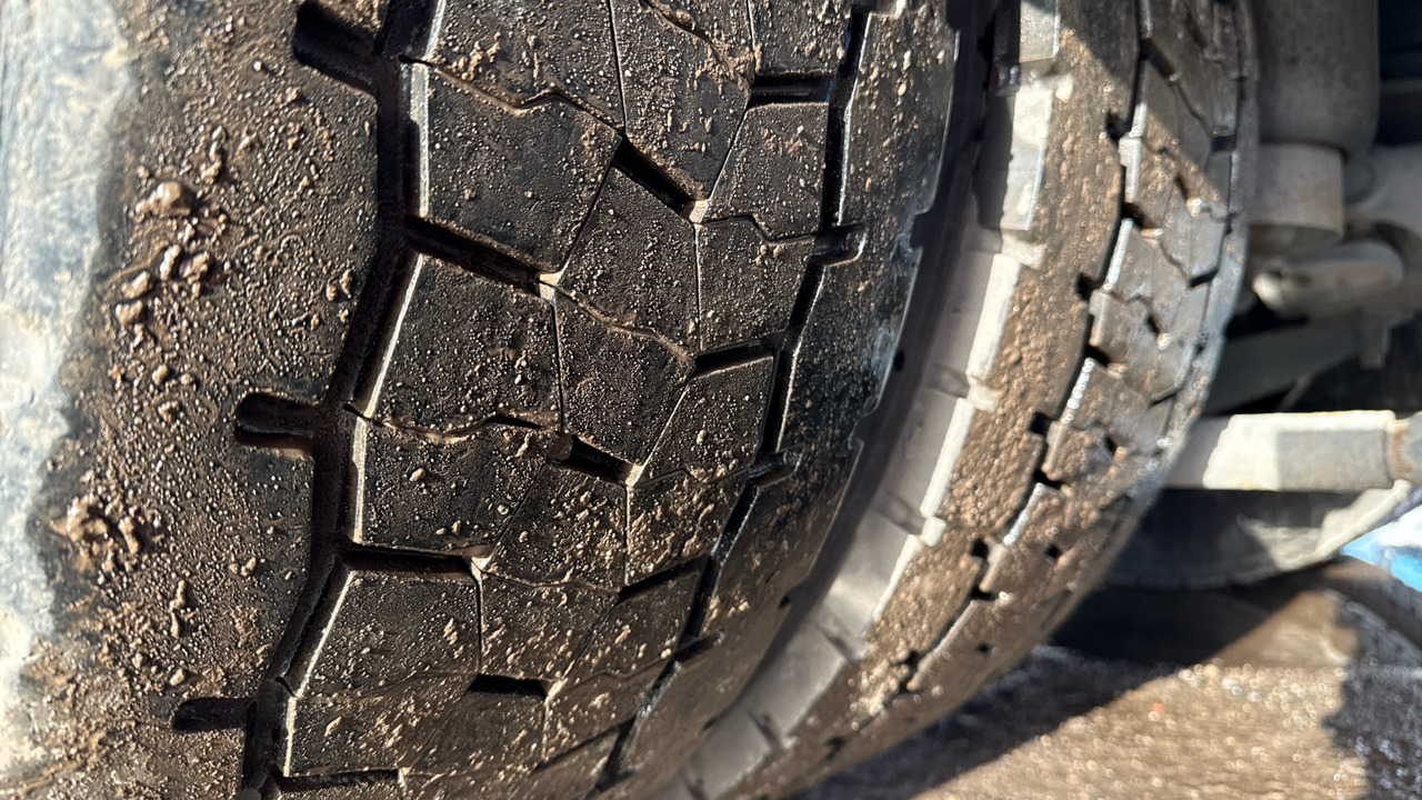 Camión caja cerrada DAF CF 260: foto 23 Camión caja cerrada DAF CF 260: foto 23