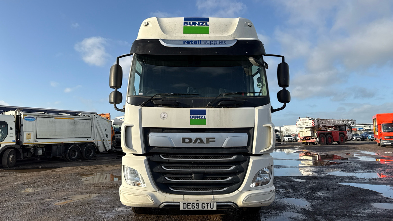 Camión caja cerrada DAF CF 260: foto 13 Camión caja cerrada DAF CF 260: foto 13