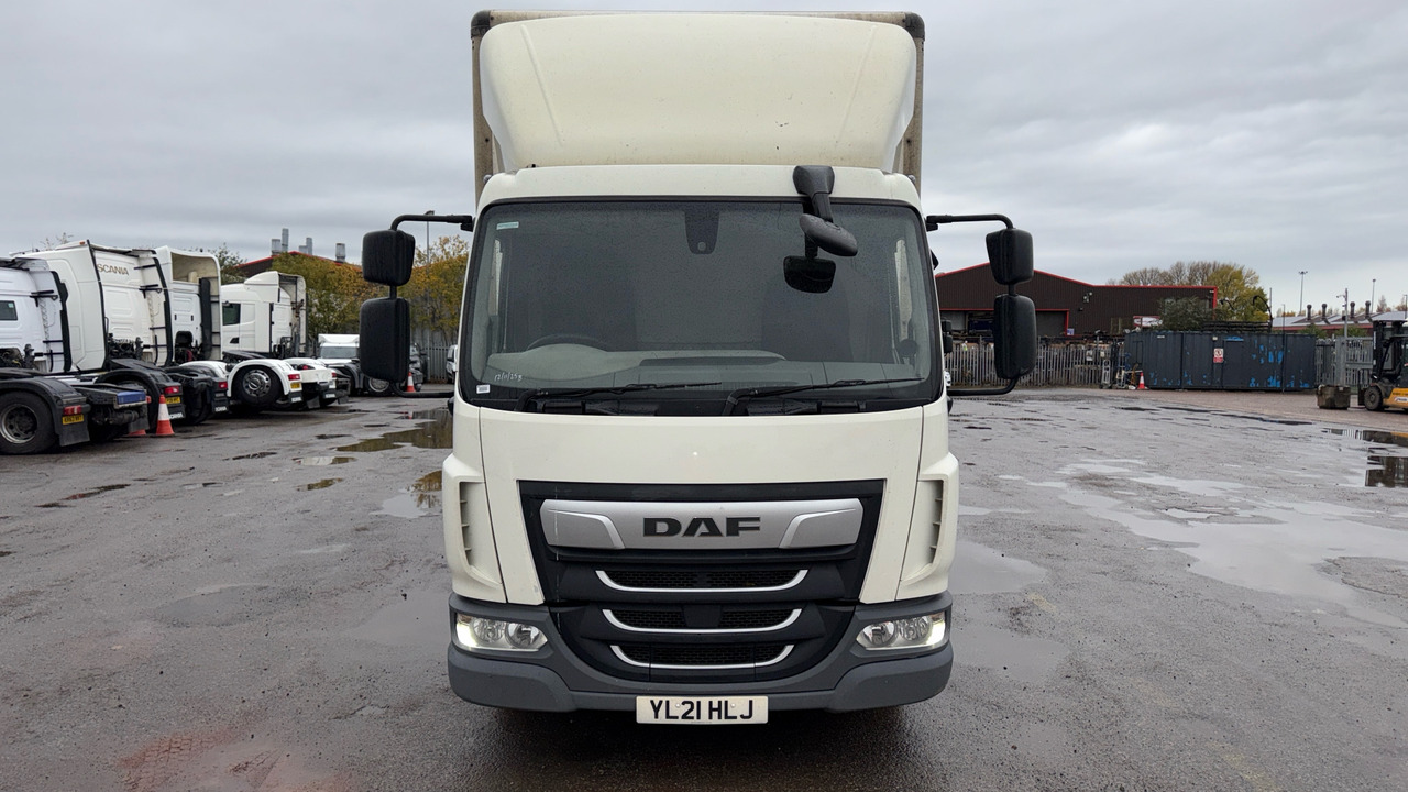 Camión lona DAF LF 180: foto 10