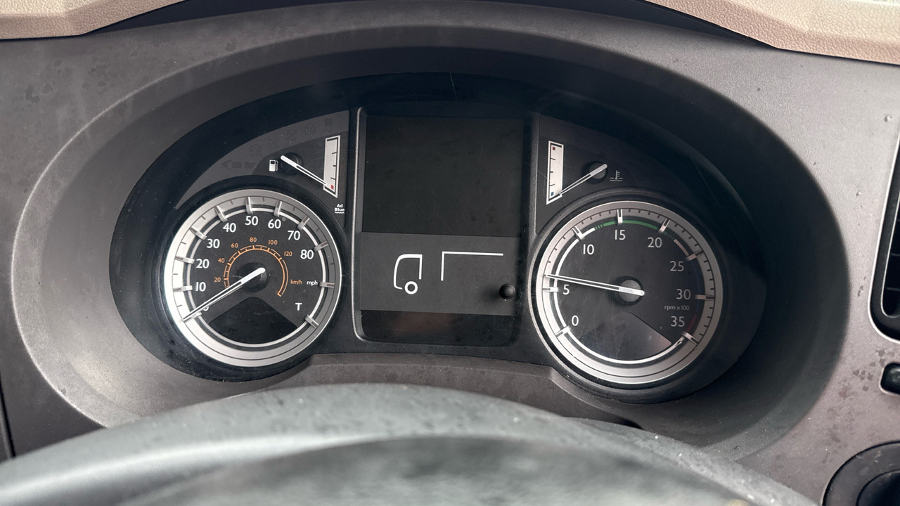 DAF LF 220 - Camión caja cerrada: foto 5 DAF LF 220 - Camión caja cerrada: foto 5