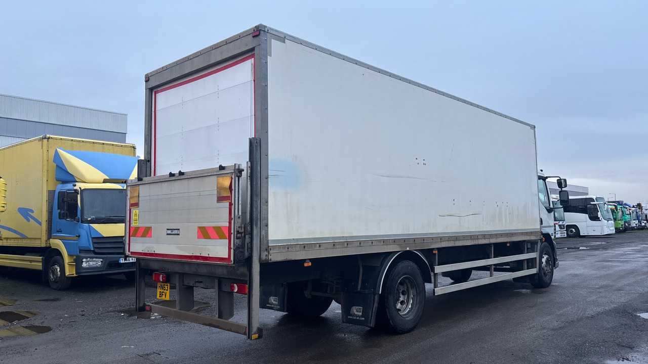 DAF LF 55.220 - Camión caja cerrada: foto 4 DAF LF 55.220 - Camión caja cerrada: foto 4