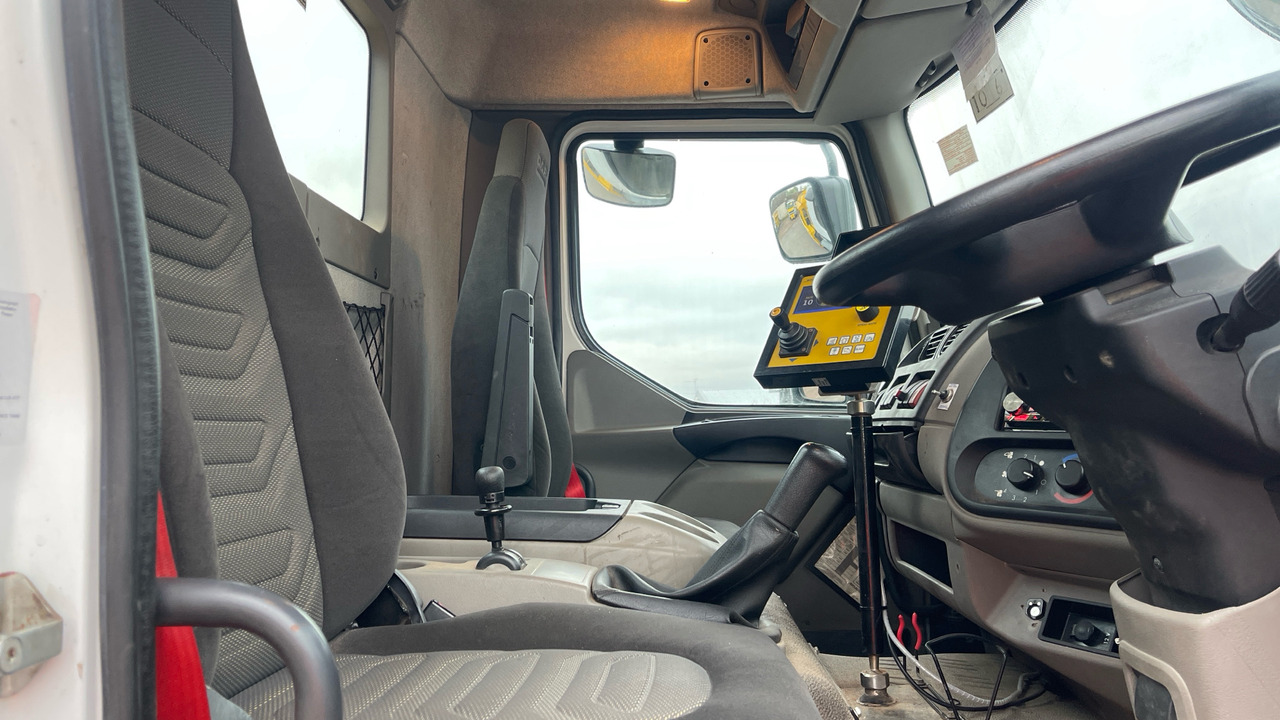 DAF LF 55.220 - Máquina quitanieve: foto 5 DAF LF 55.220 - Máquina quitanieve: foto 5