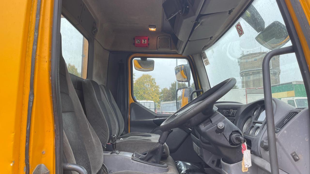 DAF LF 55.220 - Camión caja abierta: foto 5 DAF LF 55.220 - Camión caja abierta: foto 5