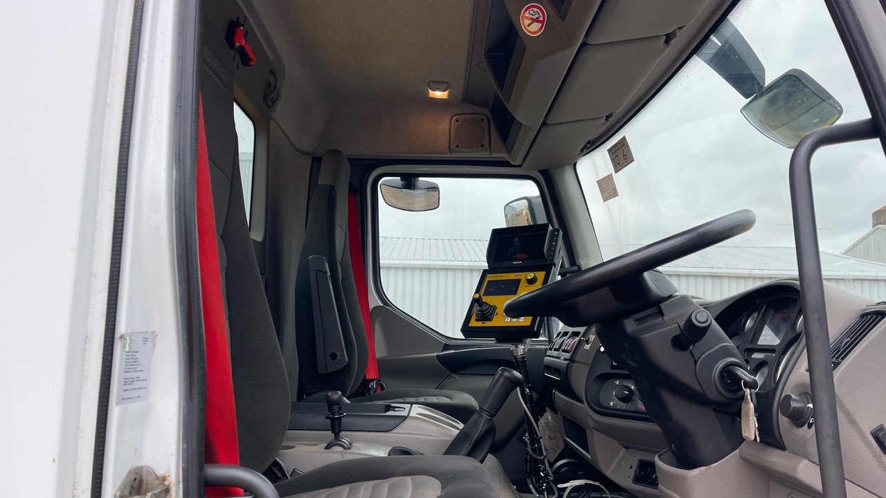 DAF LF 55.220 - Máquina quitanieve: foto 5 DAF LF 55.220 - Máquina quitanieve: foto 5