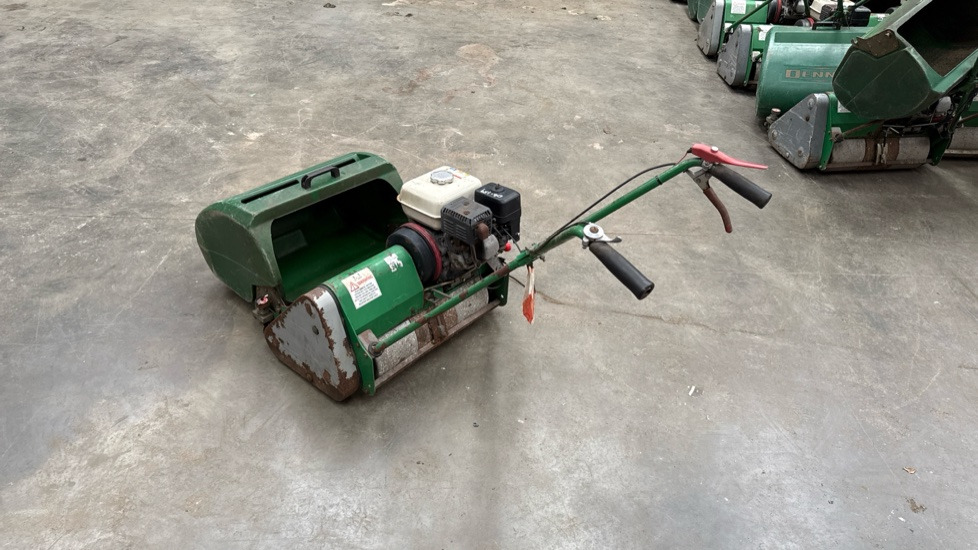 DENNIS FT510 PEDESTRIAN CYLINDER MOWER WITH 5K UNIT AND GRASS BOX - Cortacésped: foto 3 DENNIS FT510 PEDESTRIAN CYLINDER MOWER WITH 5K UNIT AND GRASS BOX - Cortacésped: foto 3