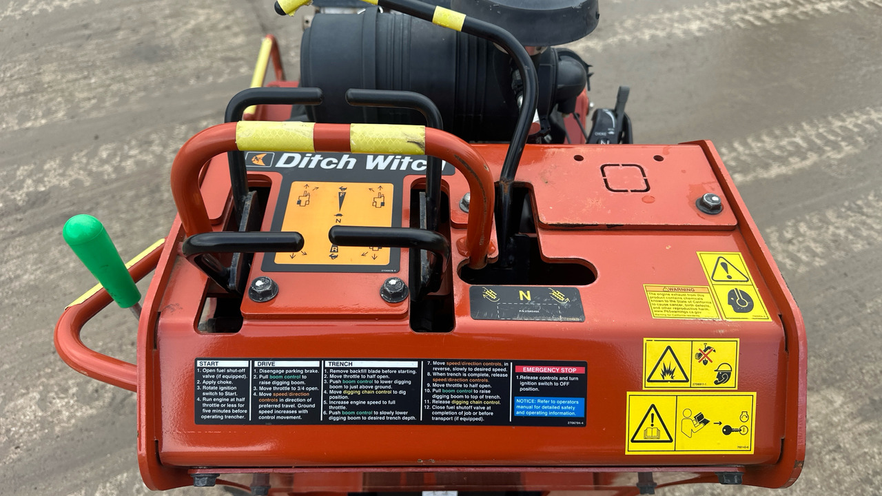 DITCH WITCH C24X - Zanjadora: foto 5 DITCH WITCH C24X - Zanjadora: foto 5