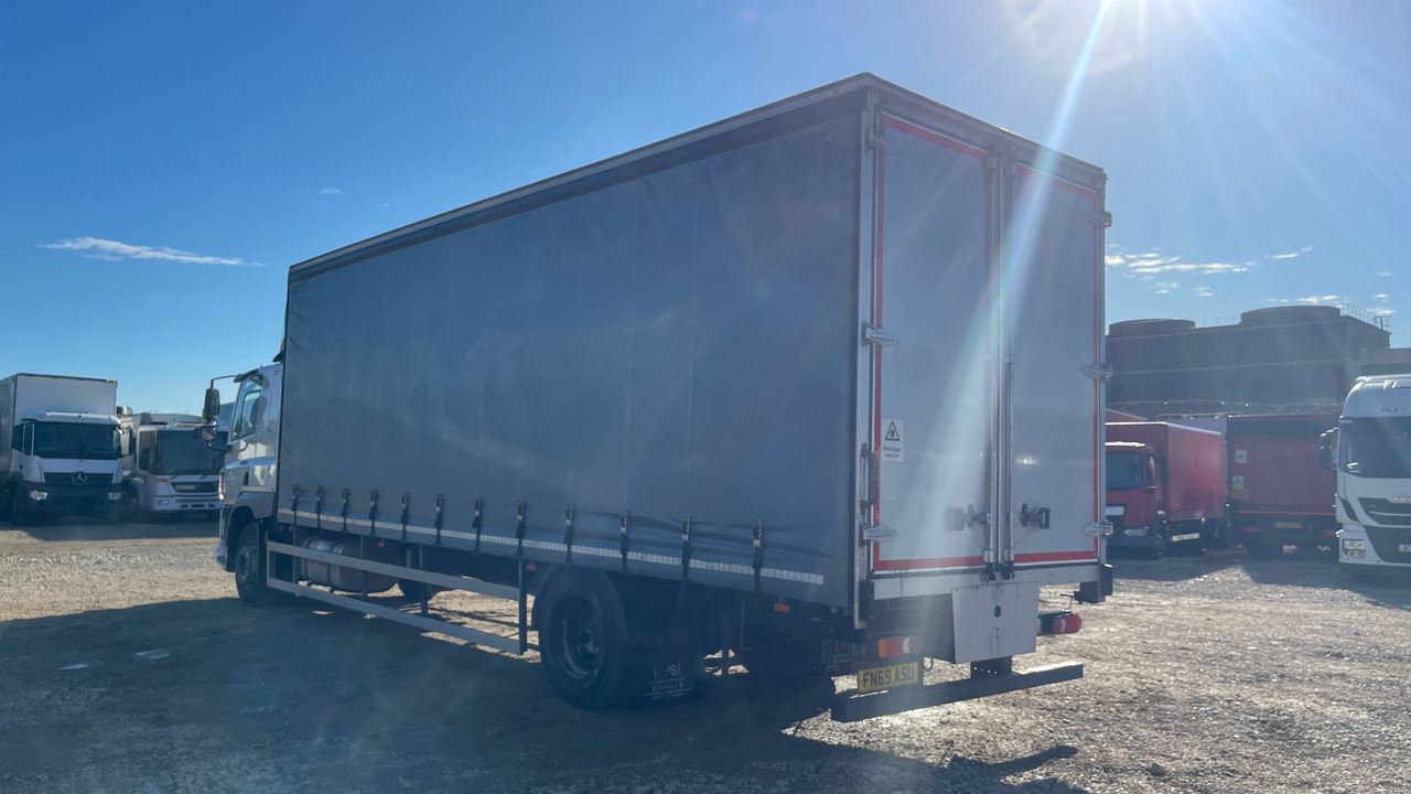 Daf CF 260 - Camión lona: foto 3 Daf CF 260 - Camión lona: foto 3