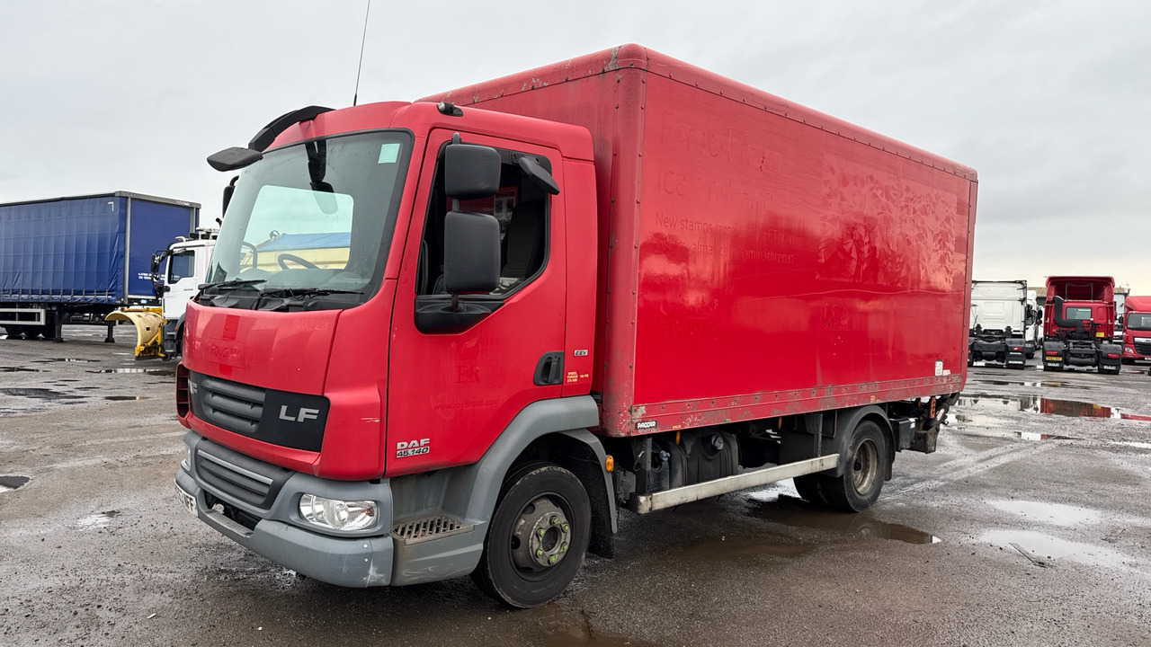 Daf LF 45.140 - Camión caja cerrada: foto 2 Daf LF 45.140 - Camión caja cerrada: foto 2