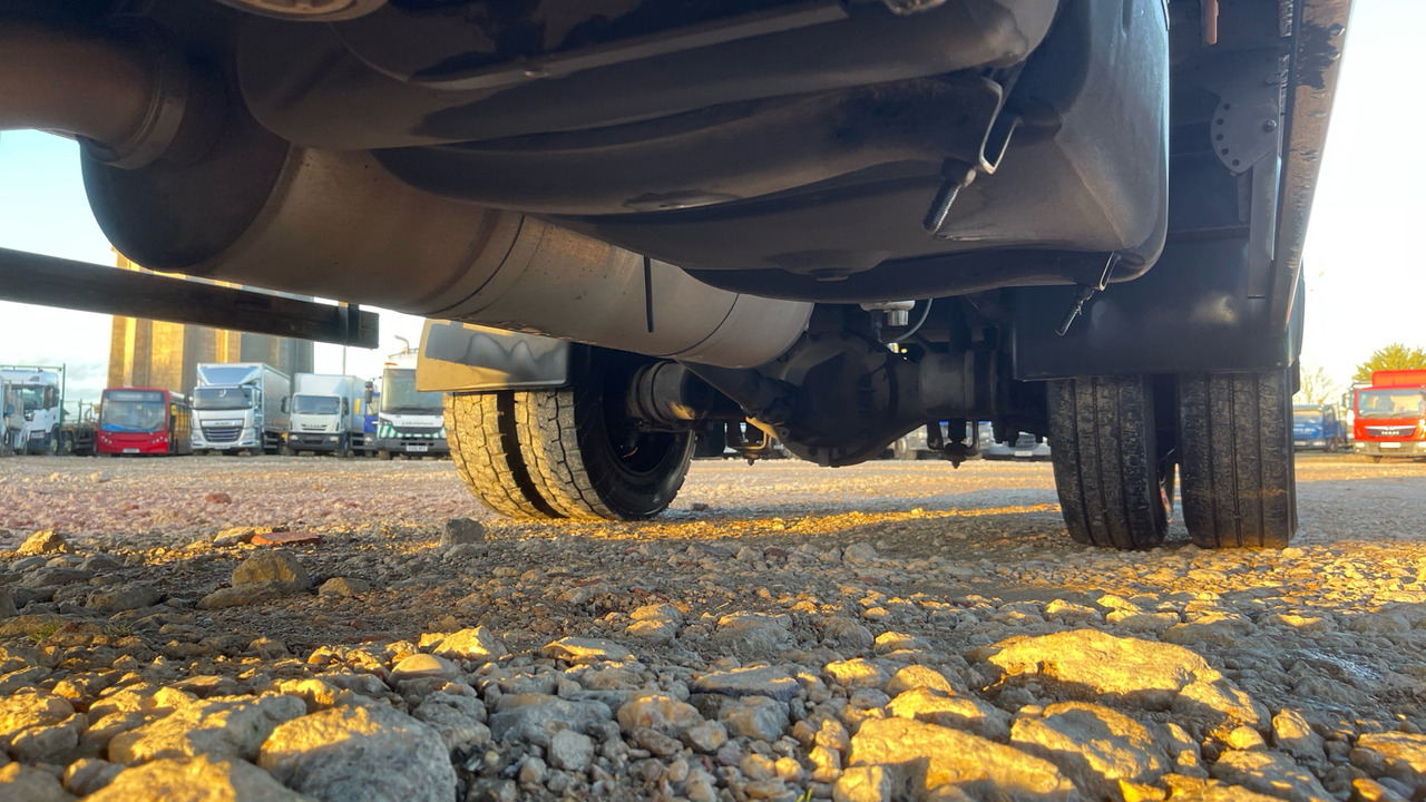 Camión caja cerrada Daf LF 45.140: foto 13