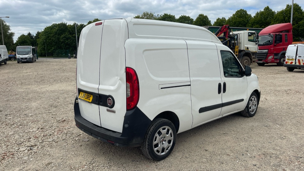 FIAT DOBLO 1.6 Multijet 16V 120 SX Van Start Stop - Furgón: foto 4 FIAT DOBLO 1.6 Multijet 16V 120 SX Van Start Stop - Furgón: foto 4