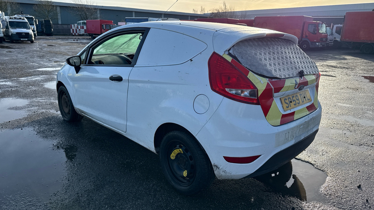 FORD FIESTA 1.4 TDCI 68PS - Coche: foto 3 FORD FIESTA 1.4 TDCI 68PS - Coche: foto 3