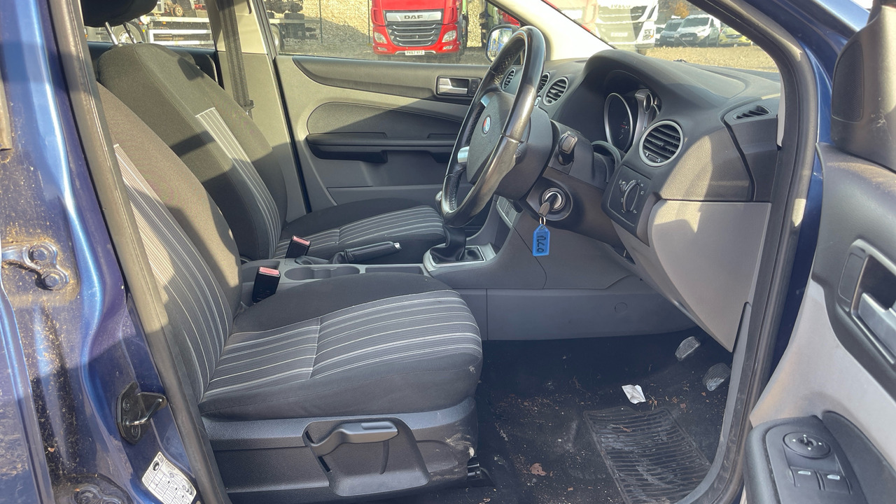 FORD FOCUS 1.6 TDCI - Hatchback: foto 5 FORD FOCUS 1.6 TDCI - Hatchback: foto 5