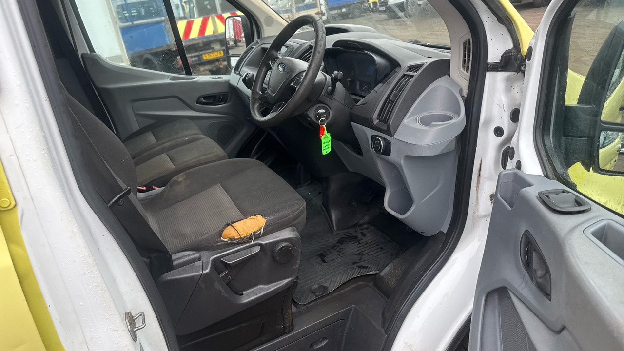FORD TRANSIT 2.0 TDCi 130ps - Caja abierta furgoneta: foto 5 FORD TRANSIT 2.0 TDCi 130ps - Caja abierta furgoneta: foto 5