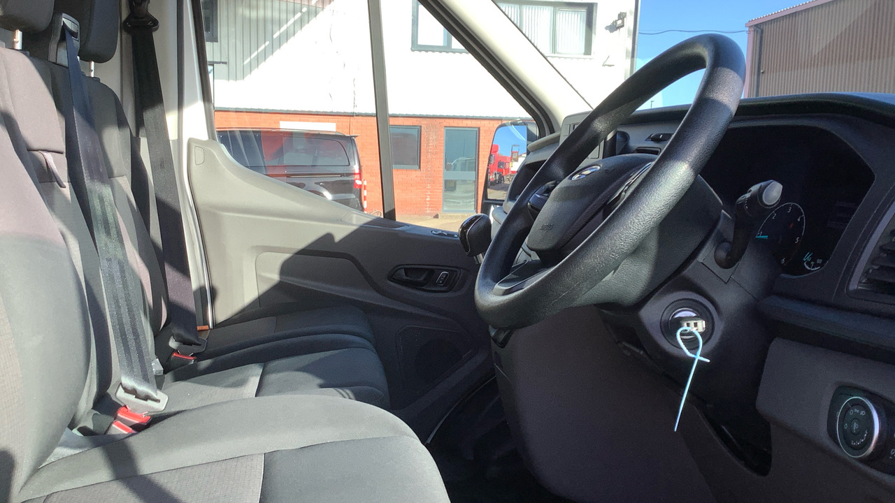 FORD TRANSIT 350 2.0 EcoBlue 130ps LEADER - Furgón: foto 5 FORD TRANSIT 350 2.0 EcoBlue 130ps LEADER - Furgón: foto 5