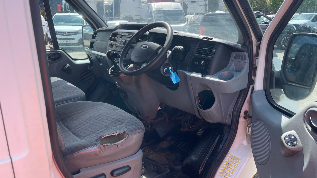 FORD TRANSIT 350 TDCi 140PS - Furgón: foto 5 FORD TRANSIT 350 TDCi 140PS - Furgón: foto 5