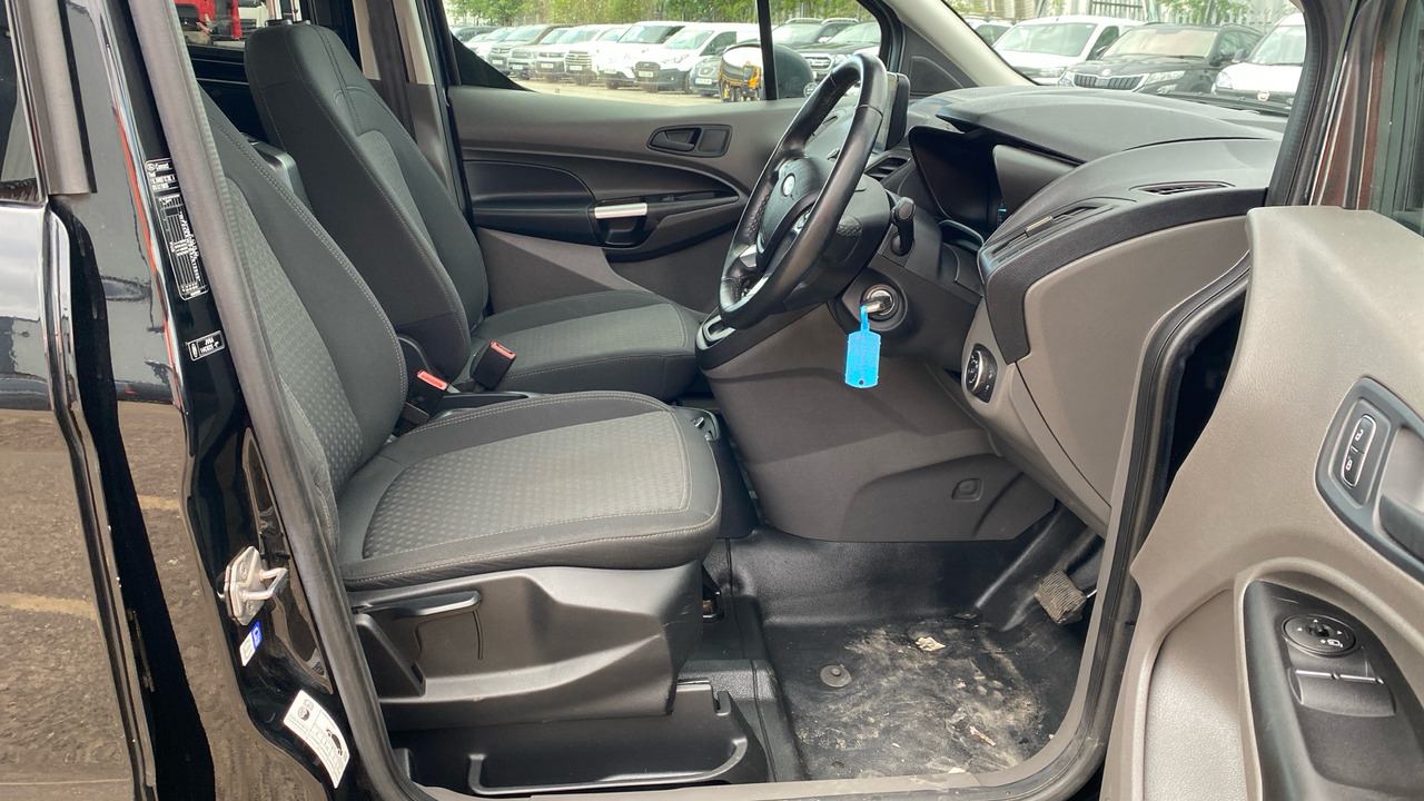 FORD TRANSIT CONNECT 220 1.5 EcoBlue 120ps Trend - Furgoneta combi: foto 5 FORD TRANSIT CONNECT 220 1.5 EcoBlue 120ps Trend - Furgoneta combi: foto 5