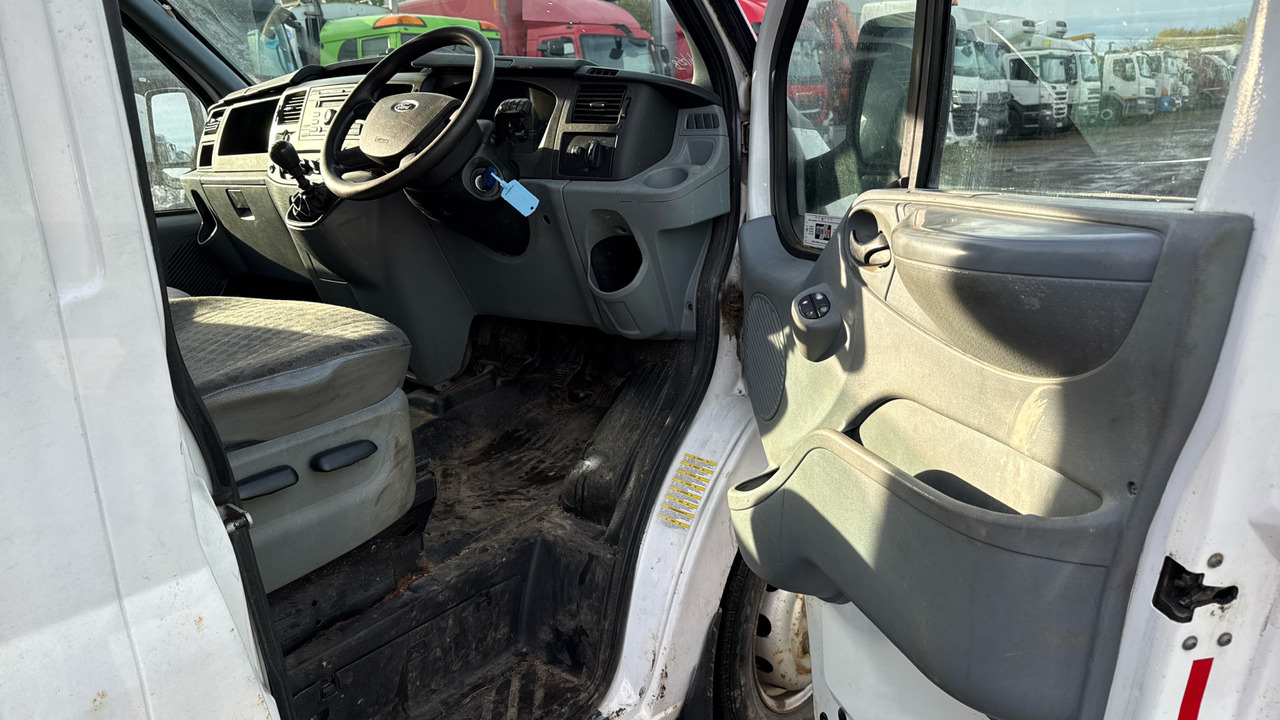 FORD TRANSIT T350 TDCi 100ps - Volquete furgoneta: foto 5 FORD TRANSIT T350 TDCi 100ps - Volquete furgoneta: foto 5
