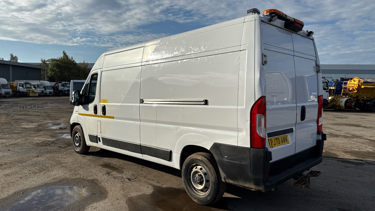 Fiat Ducato 35 2.3 MULTIJET 140PS - Furgón: foto 3 Fiat Ducato 35 2.3 MULTIJET 140PS - Furgón: foto 3
