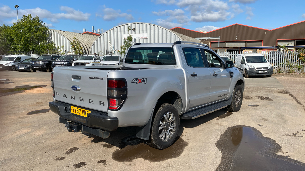 Ford Ranger Wildtrak 3.2 TDCi 200 - Pick-up, Furgoneta combi: foto 4 Ford Ranger Wildtrak 3.2 TDCi 200 - Pick-up, Furgoneta combi: foto 4