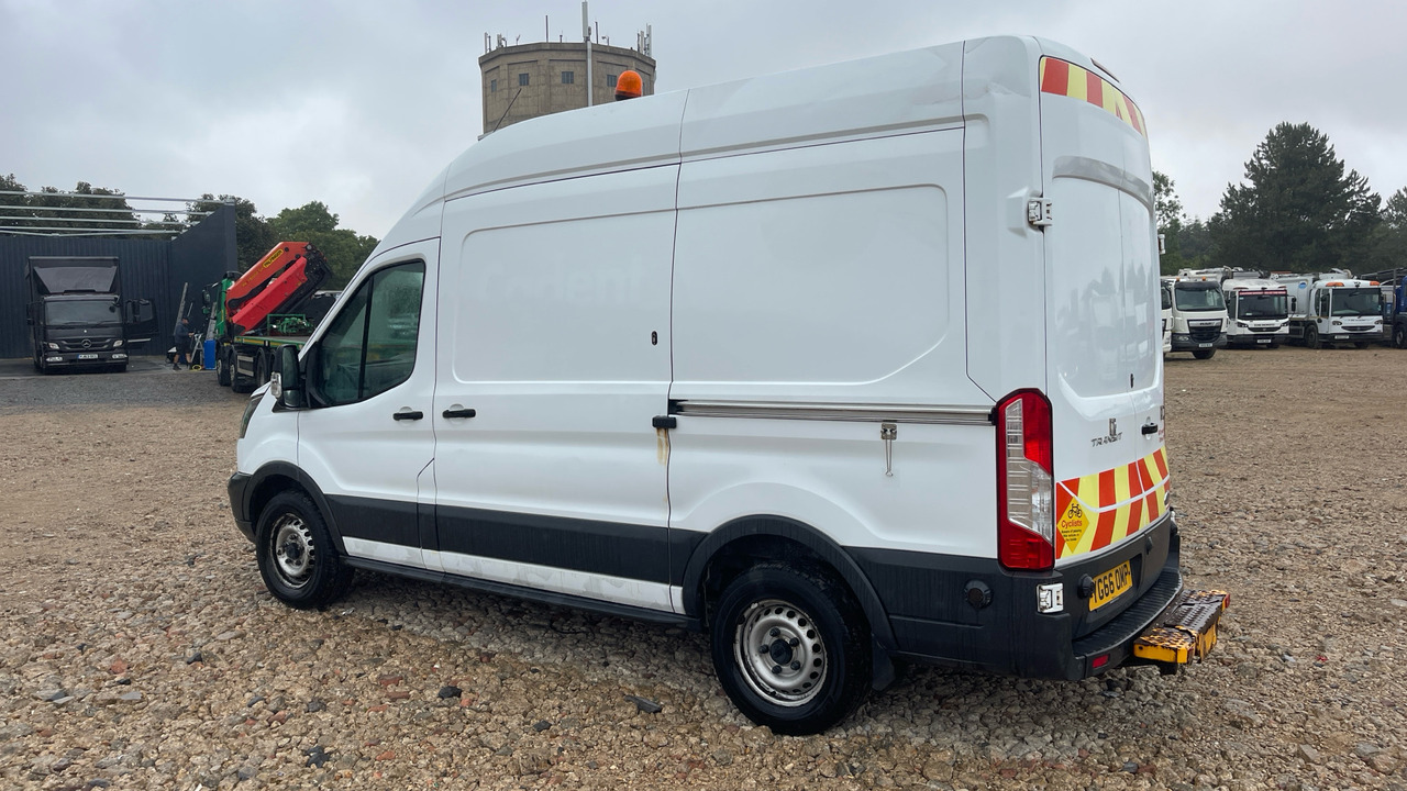 Ford Transit 350 2.0 TDCI 130PS - Furgón: foto 3 Ford Transit 350 2.0 TDCI 130PS - Furgón: foto 3