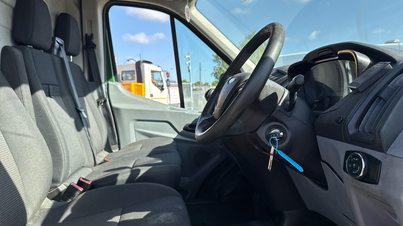 Ford Transit 350 2.0 TDCi 130PS - Furgón: foto 5 Ford Transit 350 2.0 TDCi 130PS - Furgón: foto 5