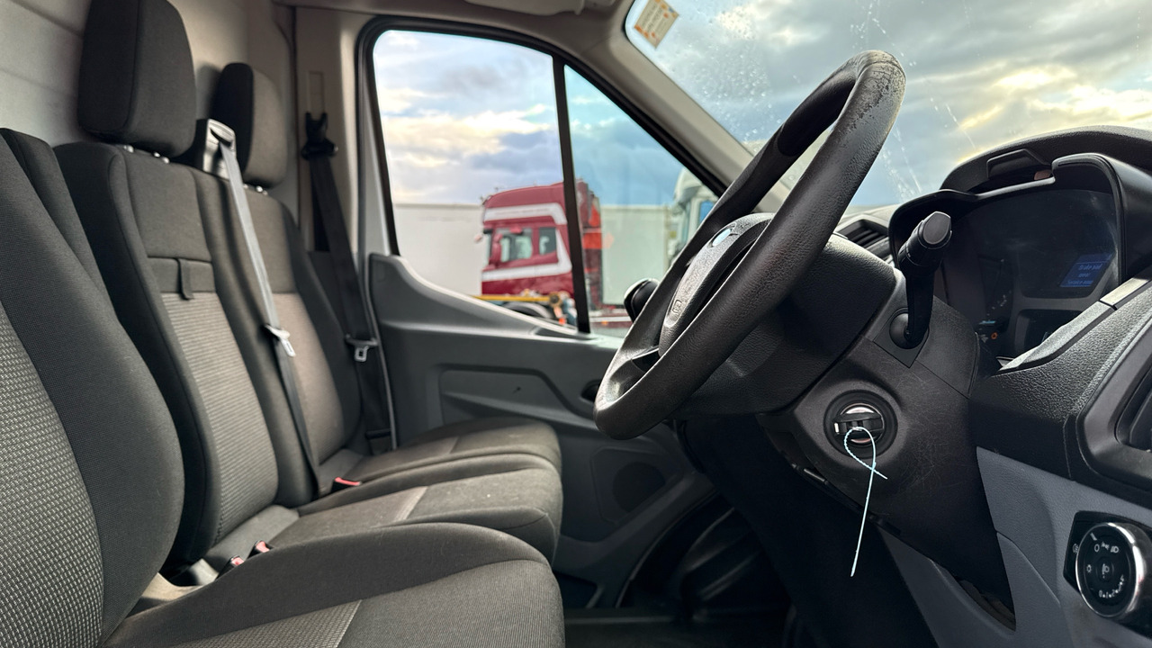 Ford Transit 350 2.2 TDCI 100PS - Furgón: foto 5 Ford Transit 350 2.2 TDCI 100PS - Furgón: foto 5