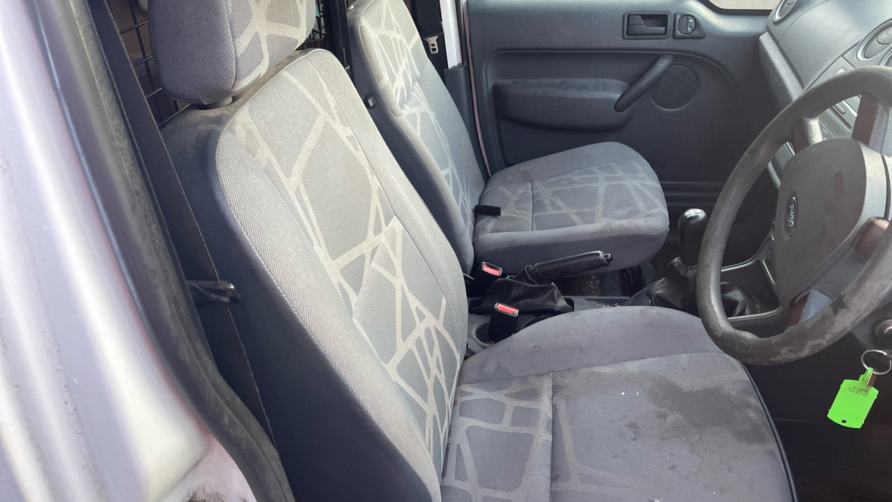 Ford Transit Connect T200 TDCi 75PS - Furgoneta pequeña: foto 5 Ford Transit Connect T200 TDCi 75PS - Furgoneta pequeña: foto 5