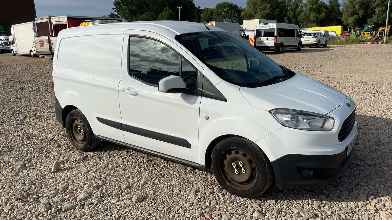 Ford Transit Courier 1.5 TDCI 95PS - Furgoneta pequeña: foto 1 Ford Transit Courier 1.5 TDCI 95PS - Furgoneta pequeña: foto 1