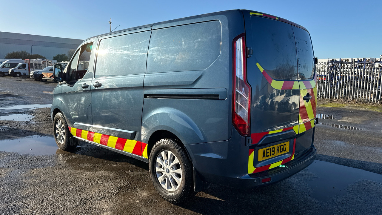 Ford Transit Custom 280 2.0 EcoBlue 130ps Limited - Furgoneta pequeña: foto 3 Ford Transit Custom 280 2.0 EcoBlue 130ps Limited - Furgoneta pequeña: foto 3