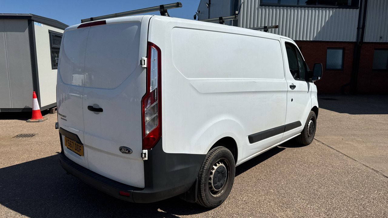 Ford Transit Custom 290 2.0 TDCi 105PS - Furgoneta pequeña: foto 4 Ford Transit Custom 290 2.0 TDCi 105PS - Furgoneta pequeña: foto 4