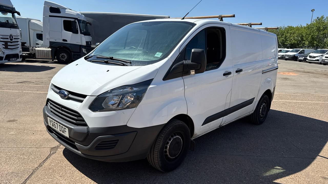 Ford Transit Custom 290 2.0 TDCi 105PS - Furgoneta pequeña: foto 2 Ford Transit Custom 290 2.0 TDCi 105PS - Furgoneta pequeña: foto 2