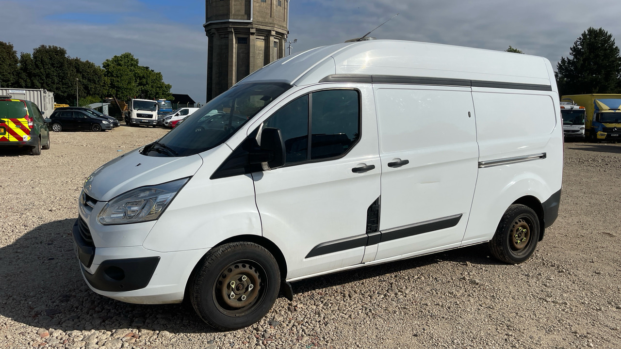 Ford Transit Custom 340 2.0 TDCI 130PS - Furgoneta pequeña: foto 2 Ford Transit Custom 340 2.0 TDCI 130PS - Furgoneta pequeña: foto 2