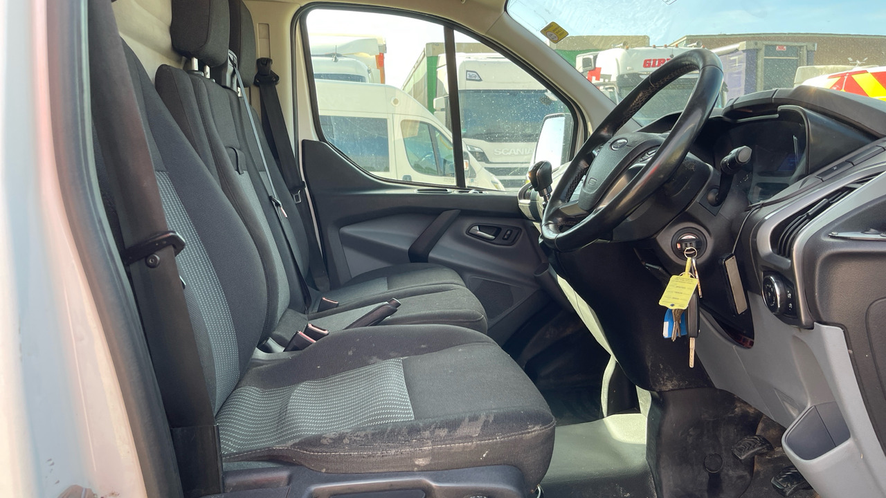 Ford Transit Custom 340 2.0 TDCI 130PS - Furgoneta pequeña: foto 5 Ford Transit Custom 340 2.0 TDCI 130PS - Furgoneta pequeña: foto 5