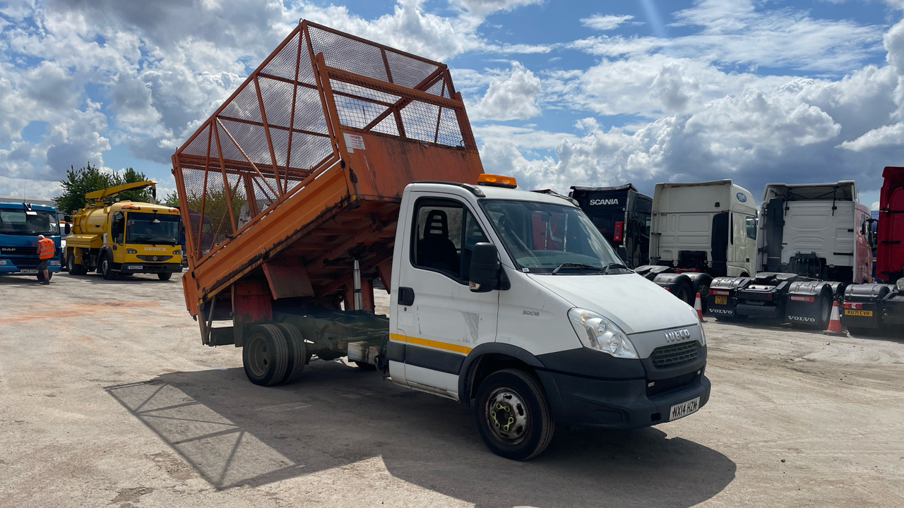 IVECO DAILY 50-170 - Camión volquete: foto 1 IVECO DAILY 50-170 - Camión volquete: foto 1