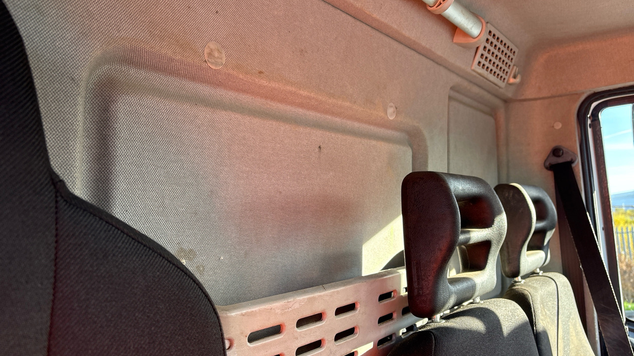 Camión caja abierta, Camión grúa IVECO EUROCARGO 120-190: foto 14 Camión caja abierta, Camión grúa IVECO EUROCARGO 120-190: foto 14