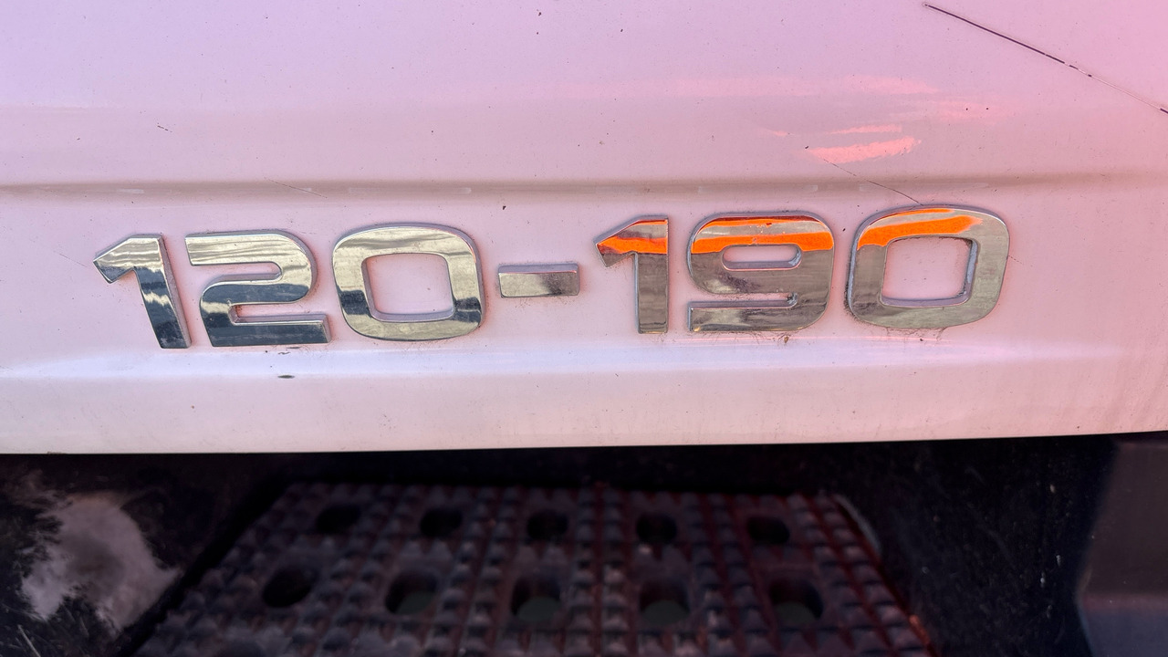 Camión caja abierta, Camión grúa IVECO EUROCARGO 120-190: foto 16 Camión caja abierta, Camión grúa IVECO EUROCARGO 120-190: foto 16