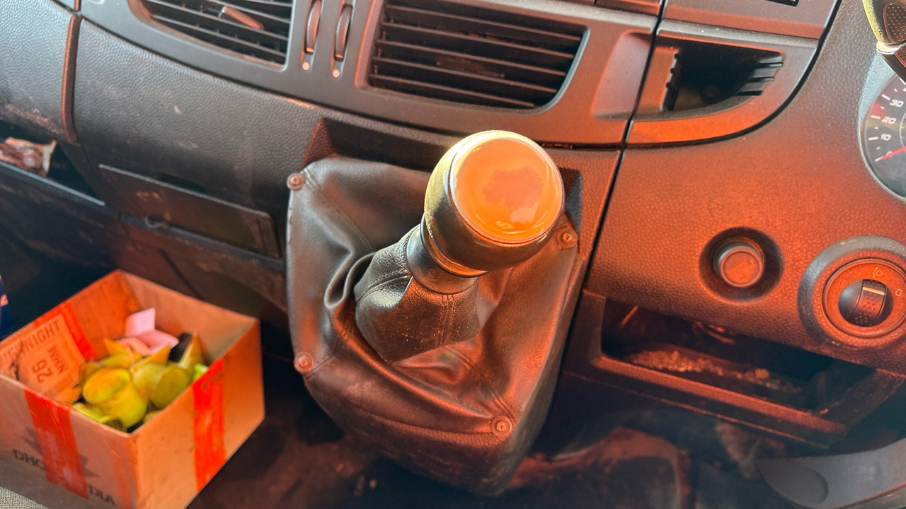 Camión caja abierta, Camión grúa IVECO EUROCARGO 120-190: foto 10 Camión caja abierta, Camión grúa IVECO EUROCARGO 120-190: foto 10