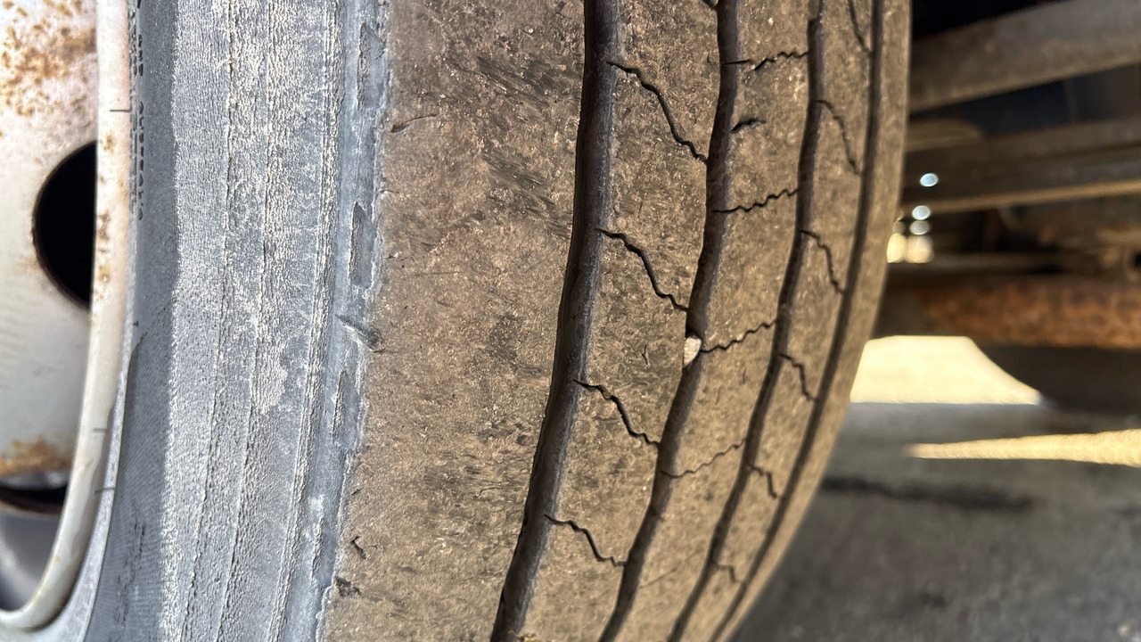 Camión caja abierta, Camión grúa IVECO EUROCARGO 120-190: foto 19 Camión caja abierta, Camión grúa IVECO EUROCARGO 120-190: foto 19