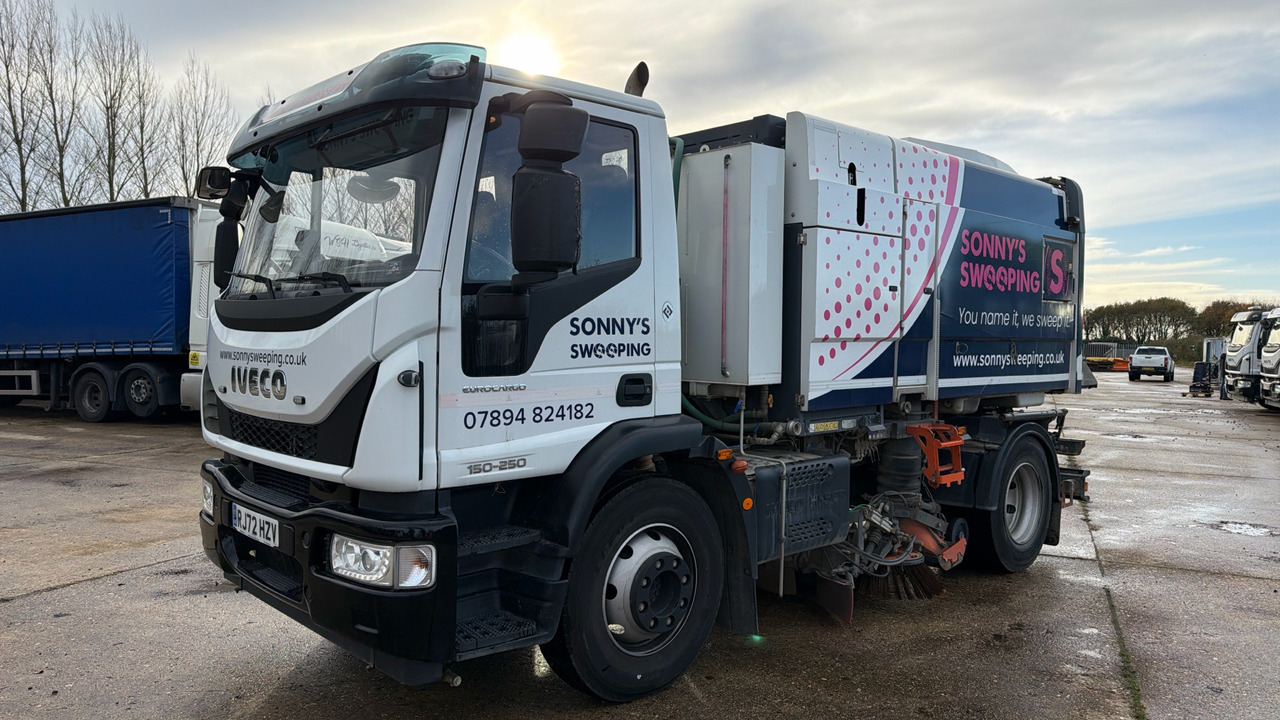 IVECO EUROCARGO 150-250 - Barredora vial: foto 2 IVECO EUROCARGO 150-250 - Barredora vial: foto 2