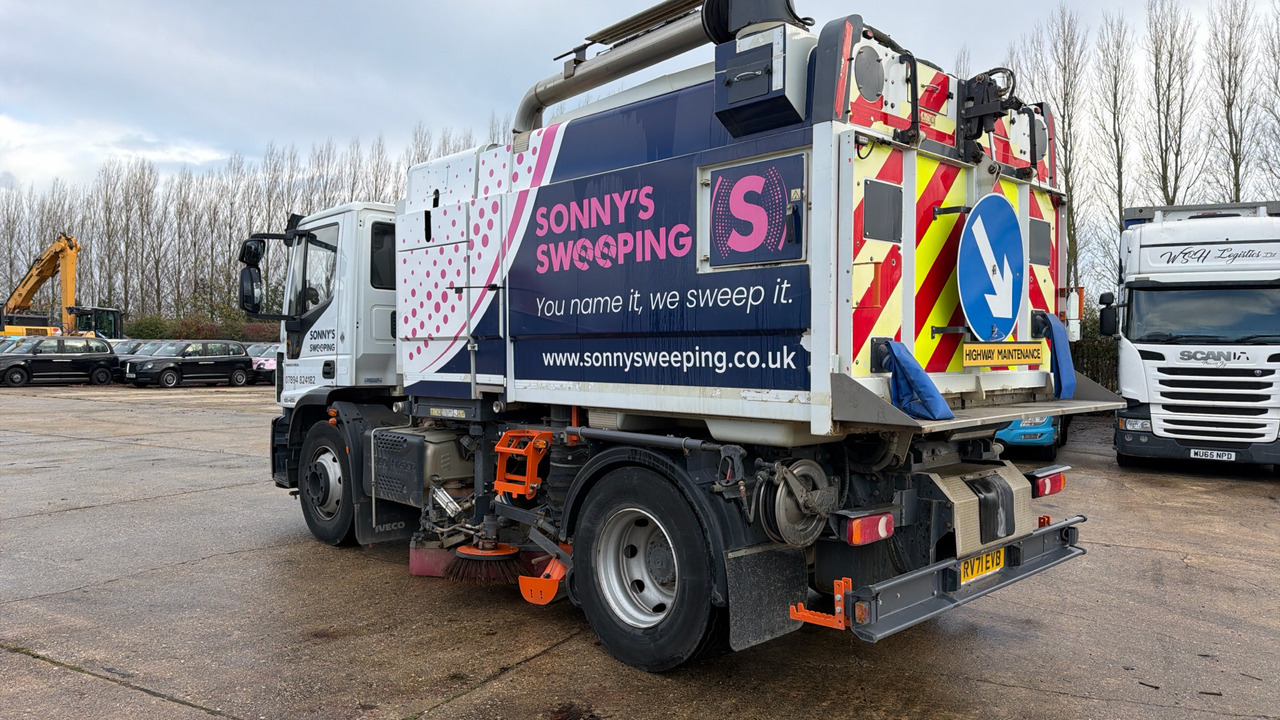 IVECO EUROCARGO 150-250 - Barredora vial: foto 3 IVECO EUROCARGO 150-250 - Barredora vial: foto 3