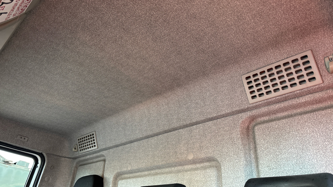 Camión lona IVECO EUROCARGO 75E16: foto 14 Camión lona IVECO EUROCARGO 75E16: foto 14