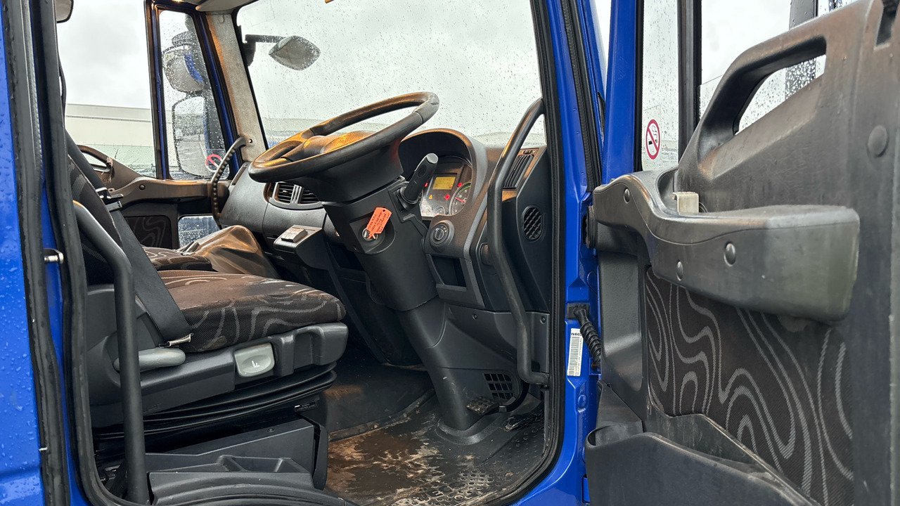 IVECO EUROCARGO 75E16 - Camión caja abierta: foto 5 IVECO EUROCARGO 75E16 - Camión caja abierta: foto 5