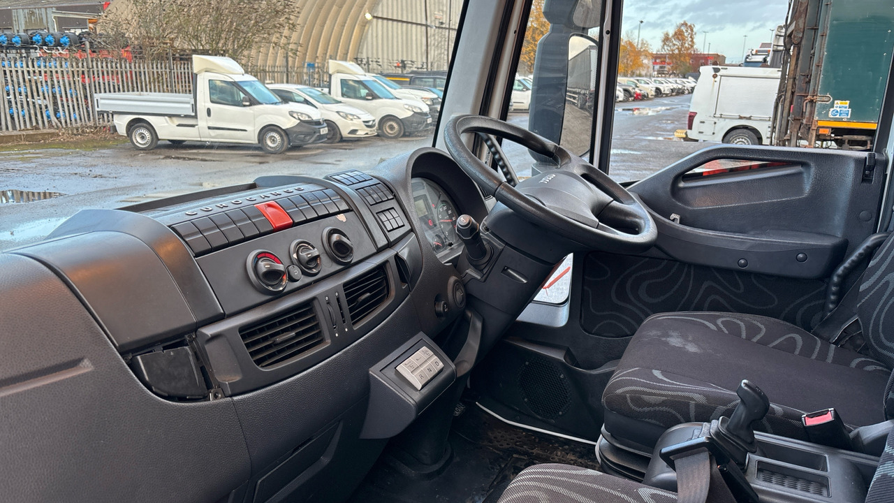 Camión lona IVECO EUROCARGO 75E16: foto 16 Camión lona IVECO EUROCARGO 75E16: foto 16