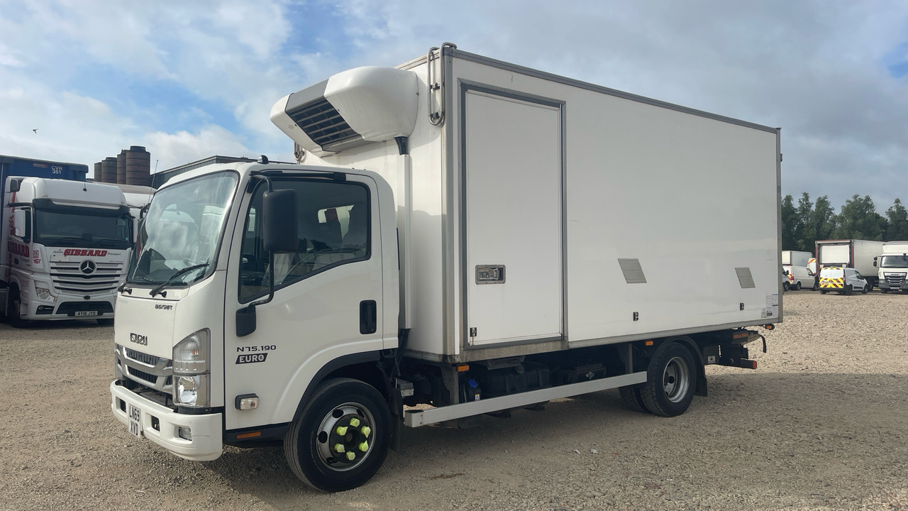Isuzu N 75.190 - Camión frigorífico: foto 2 Isuzu N 75.190 - Camión frigorífico: foto 2